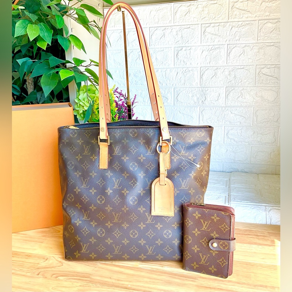 ✅AUTHENTIC LARGEBAG+LARGEWALLET LOUIS VUITTON - Picture 4 of 15